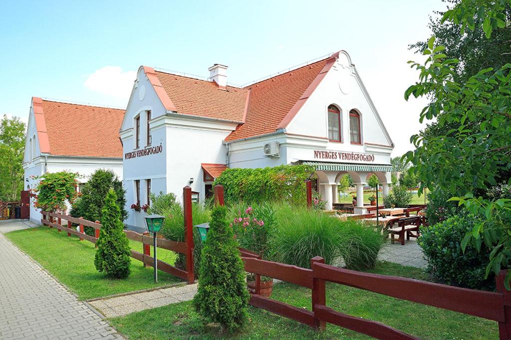 Nyerges Vendegfogado Bed & Breakfast Hegyko Luaran gambar